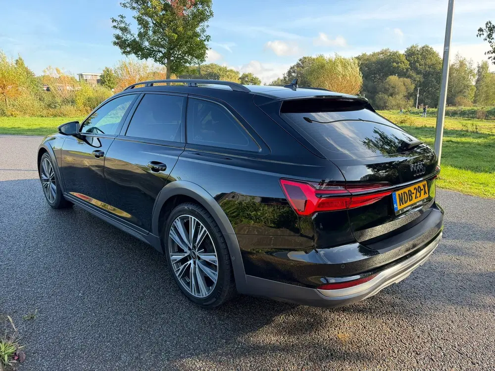 Audi A6 allroad QUATTRO 55 TFSI uit 2021, foto 3