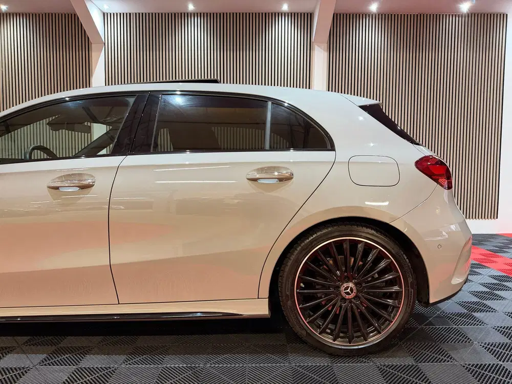 Mercedes-Benz A-Klasse A200 Star Edition AMG Line LIMITED 20 uit 2025, foto 12