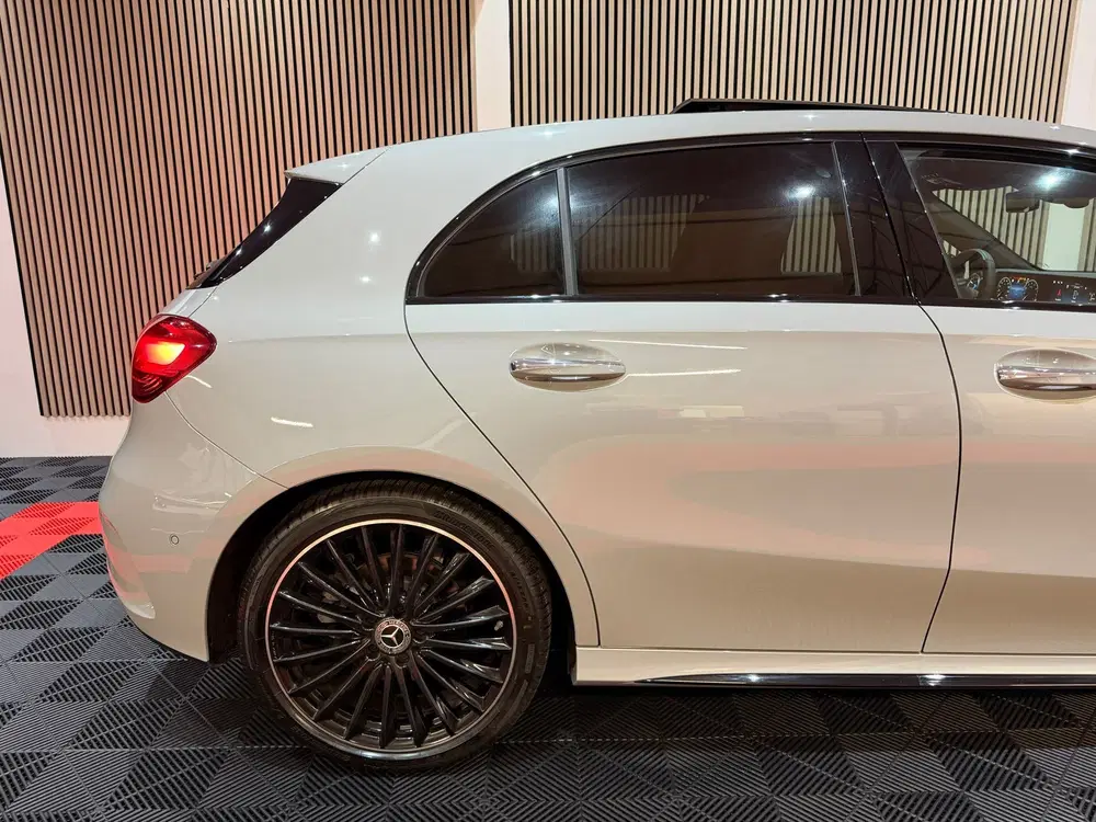 Mercedes-Benz A-Klasse A200 Star Edition AMG Line LIMITED 20 uit 2025, foto 4