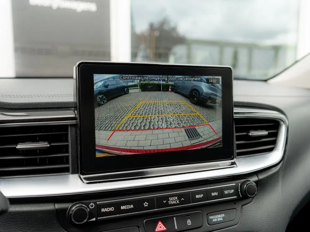 Kia Ceed 1.0 T-GDi DynamicPlusLine uit 2019, foto 15