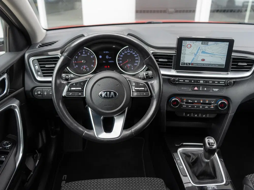 Kia Ceed 1.0 T-GDi DynamicPlusLine uit 2019, foto 3