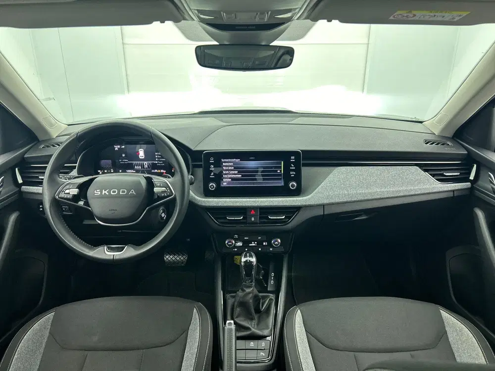Skoda Kamiq 1.0 TSI Business Edition Automaat Navigati uit 2025, foto 9