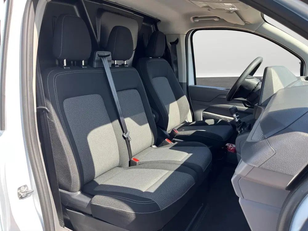 Volkswagen Transporter 2.0 TDI L2H1 30 uit 2025, foto 14