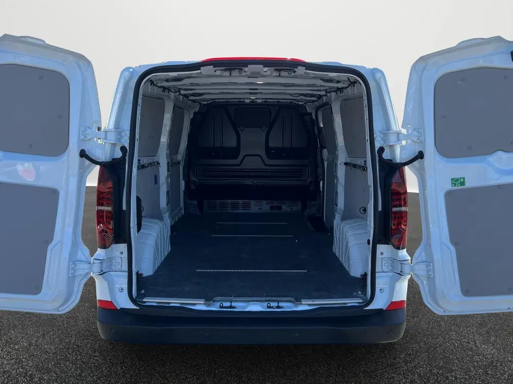 Volkswagen Transporter 2.0 TDI L2H1 30 uit 2025, foto 15