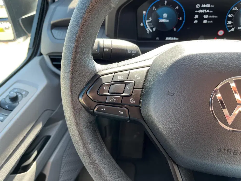 Volkswagen Transporter 2.0 TDI L2H1 30 uit 2025, foto 8