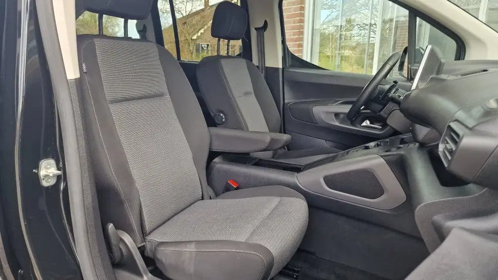 Toyota Proace City 1.2 Turbo Executive L2 Long uit 2022, foto 4