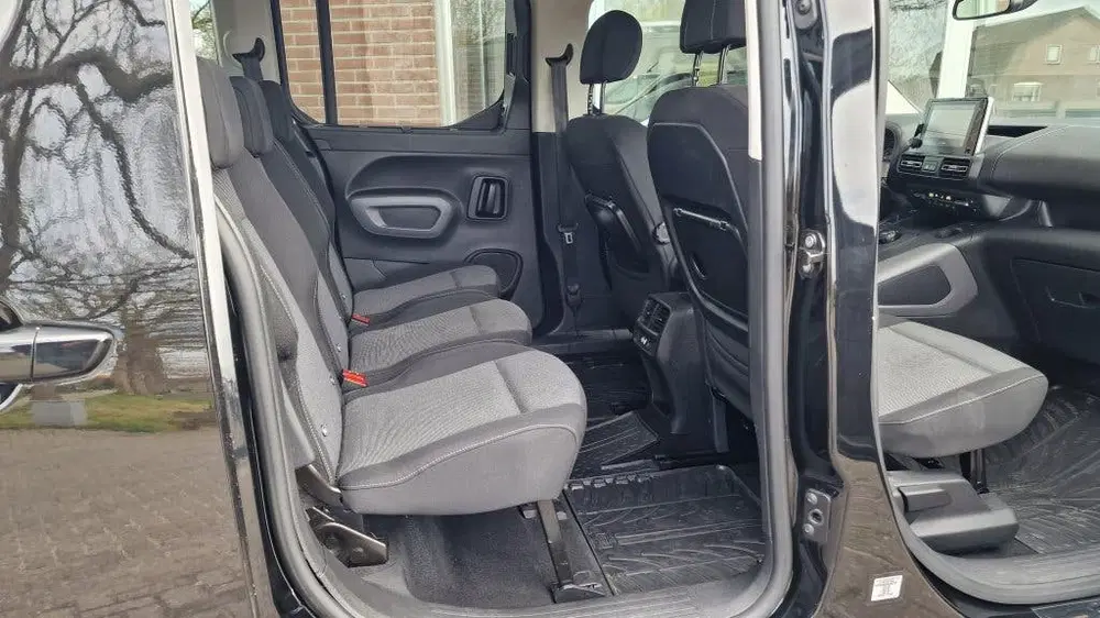 Toyota Proace City 1.2 Turbo Executive L2 Long uit 2022, foto 5