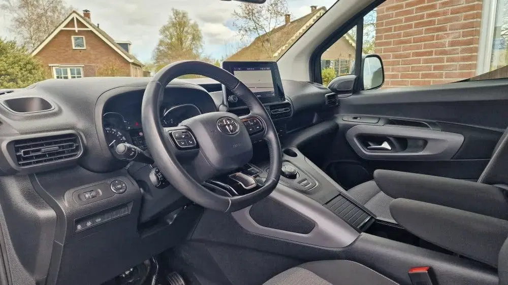 Toyota Proace City 1.2 Turbo Executive L2 Long uit 2022, foto 9