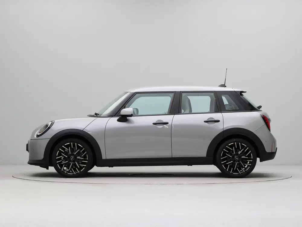 Mini Cooper C Cooper C Favoured Pakket M (bj 2025 uit 2025, foto 11