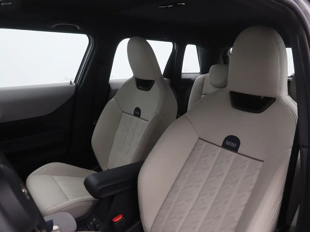 Mini Cooper C Cooper C Favoured Pakket M (bj 2025 uit 2025, foto 4