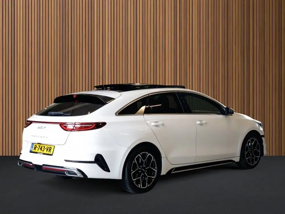 Kia ProCeed 1.5 T-GDi GT-Line 1e-Eig. & Dealer-Onderh uit 2022, foto 2