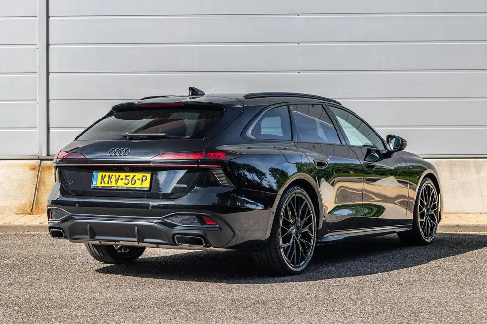 Audi A6 55 TFSI-e 367pk Quattro S edition Competit uit 2026, foto 2