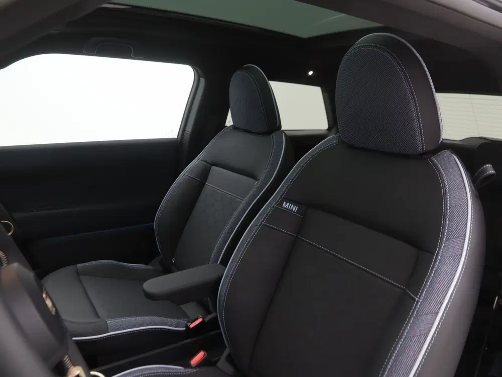 Mini Cooper E Classic Pakket L PRIVATE LEASE EUR 508 uit 2026, foto 4
