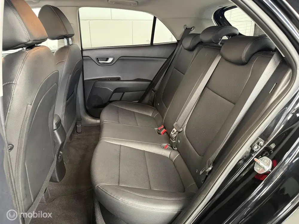Kia Rio 1.0 TGDI Automaat uit 2019, foto 8
