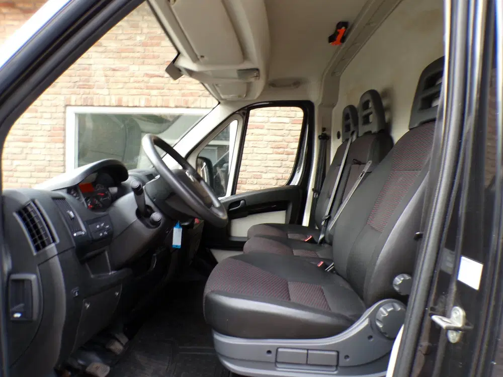 Citroën Jumper Citroen Jumper 35 2.0 BlueHDi L2H2 Zwaar z uit 2019, foto 4