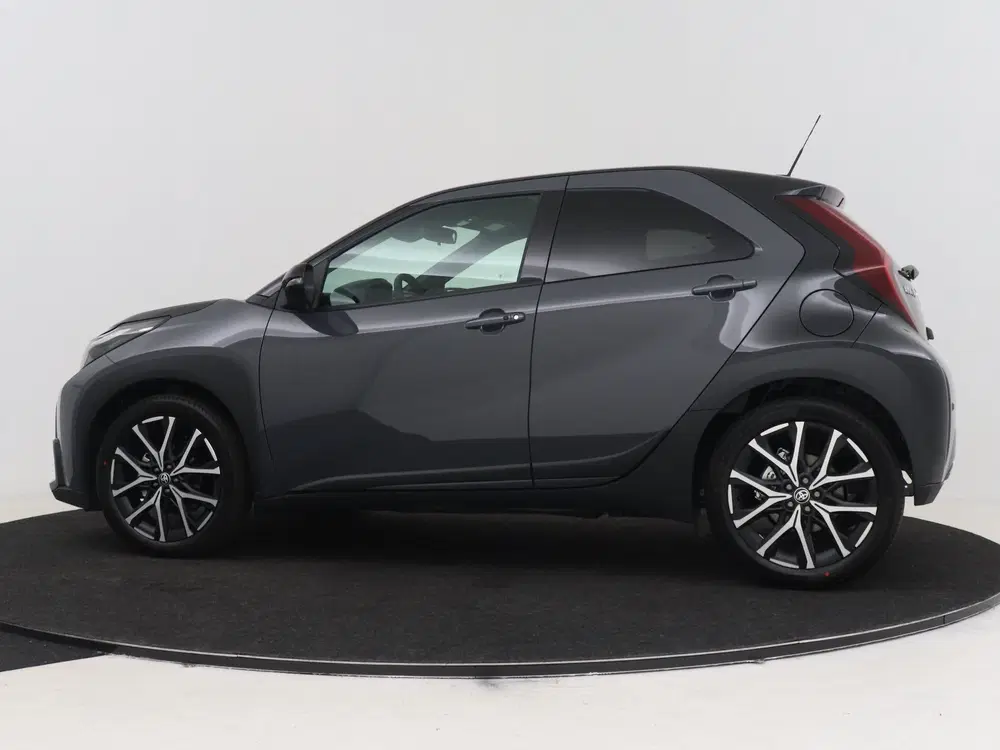 Toyota Aygo X Hybrid 115 GR Sport uit 2026, foto 5