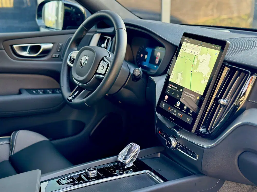 Volvo XC60 2.0 T6 Plug-in hybrid uit 2025, foto 11