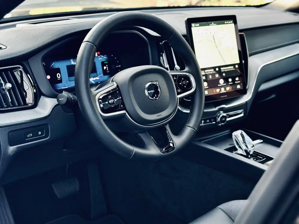 Volvo XC60 2.0 T6 Plug-in hybrid uit 2025, foto 14
