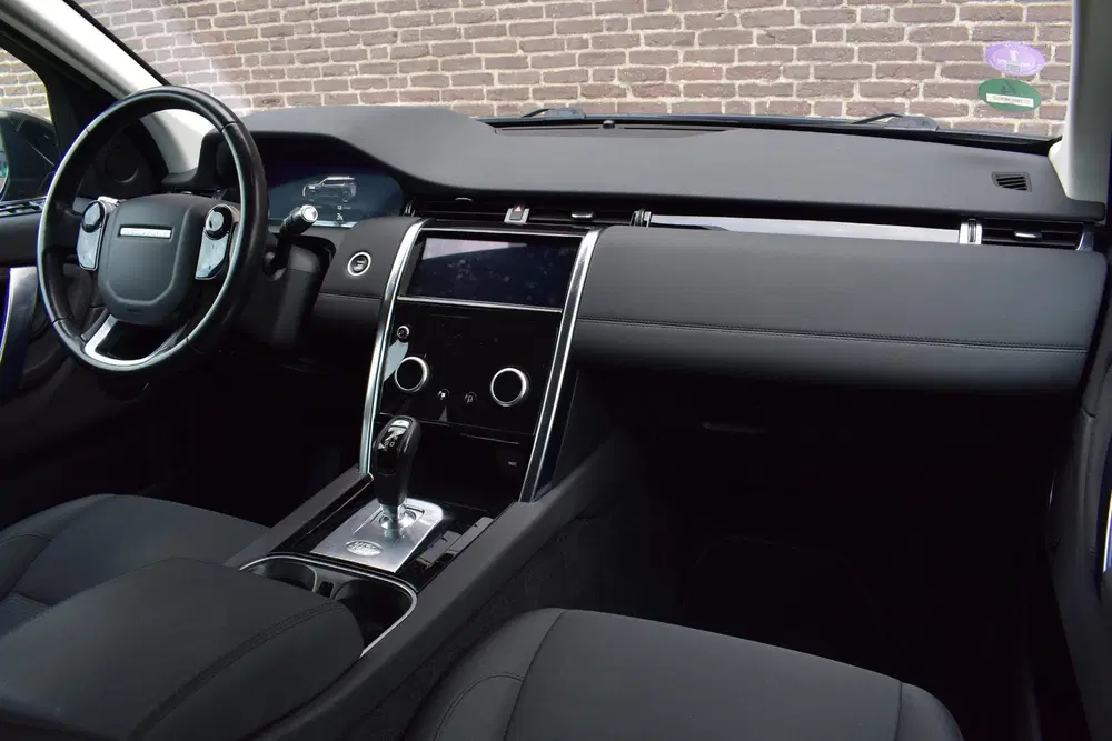 Land Rover Discovery Sport P300e 1.5 R-Dynamic SE SOH 90% uit 2020, foto 14