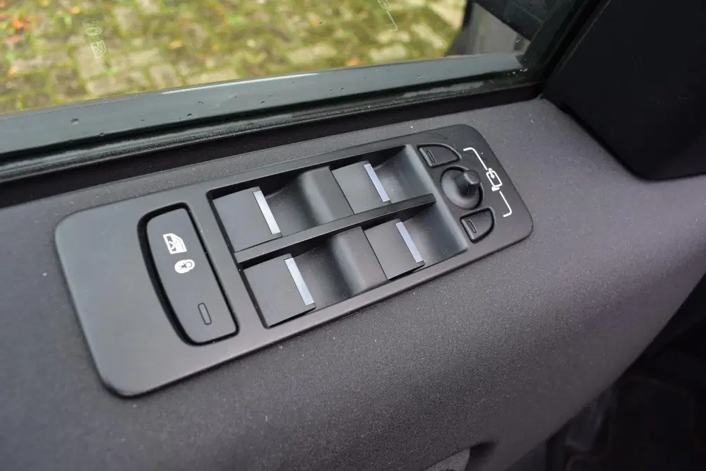 Land Rover Discovery Sport P300e 1.5 R-Dynamic SE SOH 90% uit 2020, foto 8