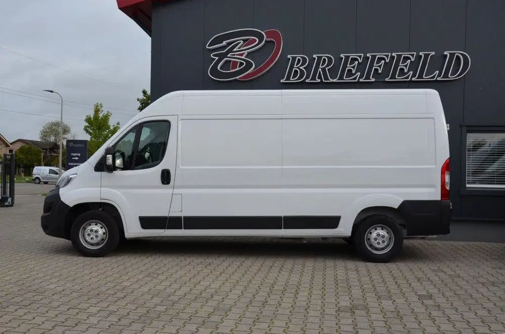 Opel Movano 2.2D 140 L3H2 uit 2024, foto 2