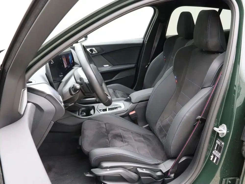 BMW 1-serie 120 M Sport Pro uit 2026, foto 4