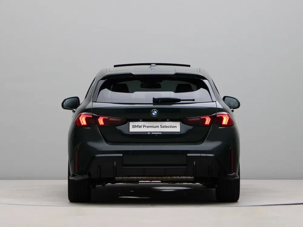 BMW 1-serie 120 M Sport Pro uit 2026, foto 9
