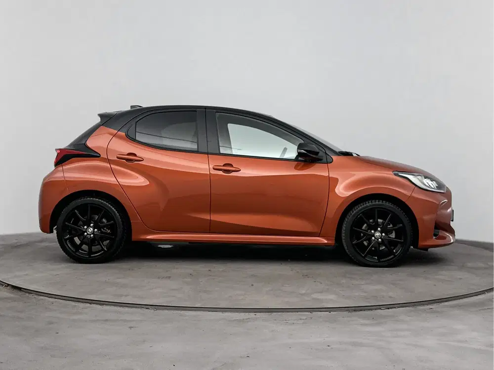 Toyota Yaris 1.5 Hybrid Executive Limited uit 2023, foto 12