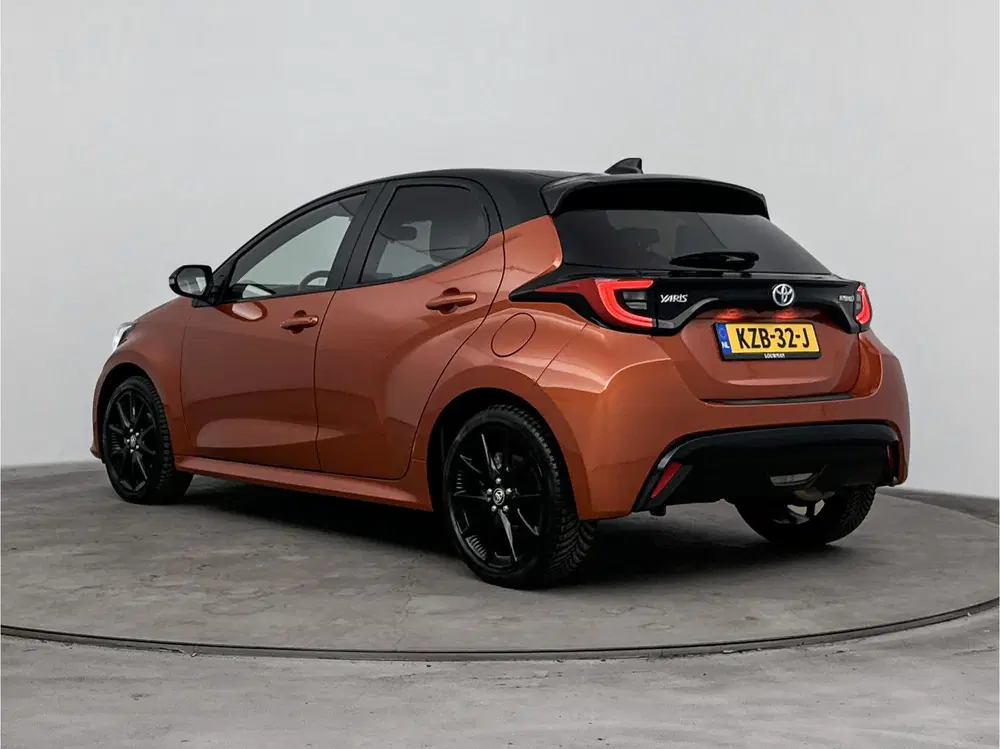 Toyota Yaris 1.5 Hybrid Executive Limited uit 2023, foto 14