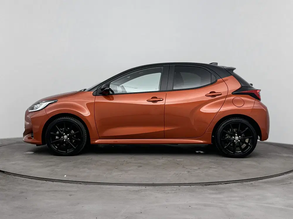 Toyota Yaris 1.5 Hybrid Executive Limited uit 2023, foto 3