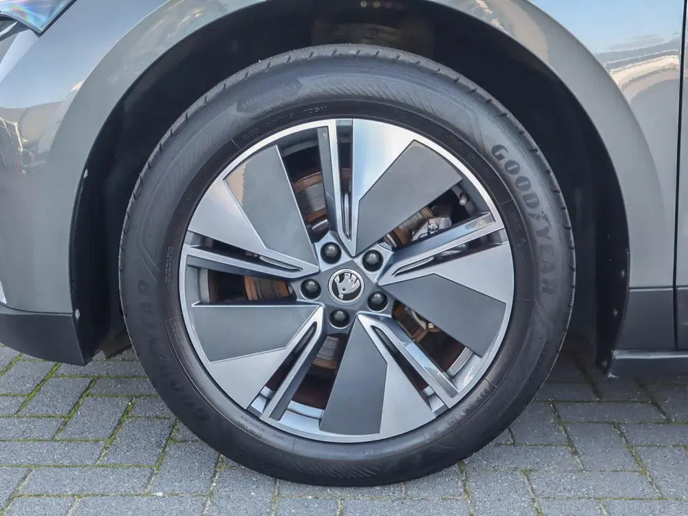 Skoda Enyaq 60 180pk uit 2022, foto 15