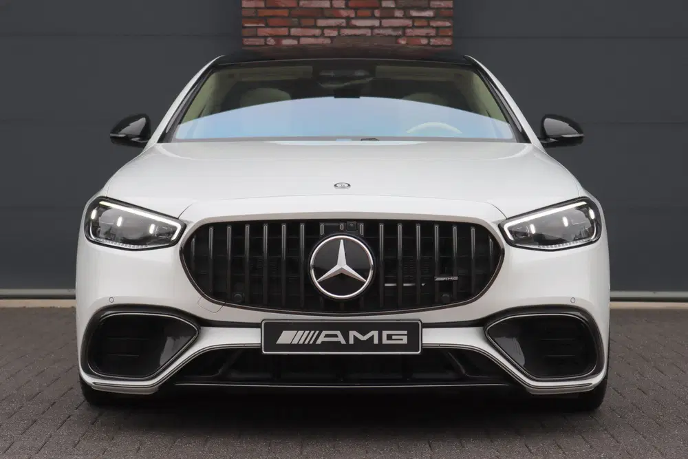 Mercedes-Benz S-Klasse AMG 63 S E Performance uit 2025, foto 13