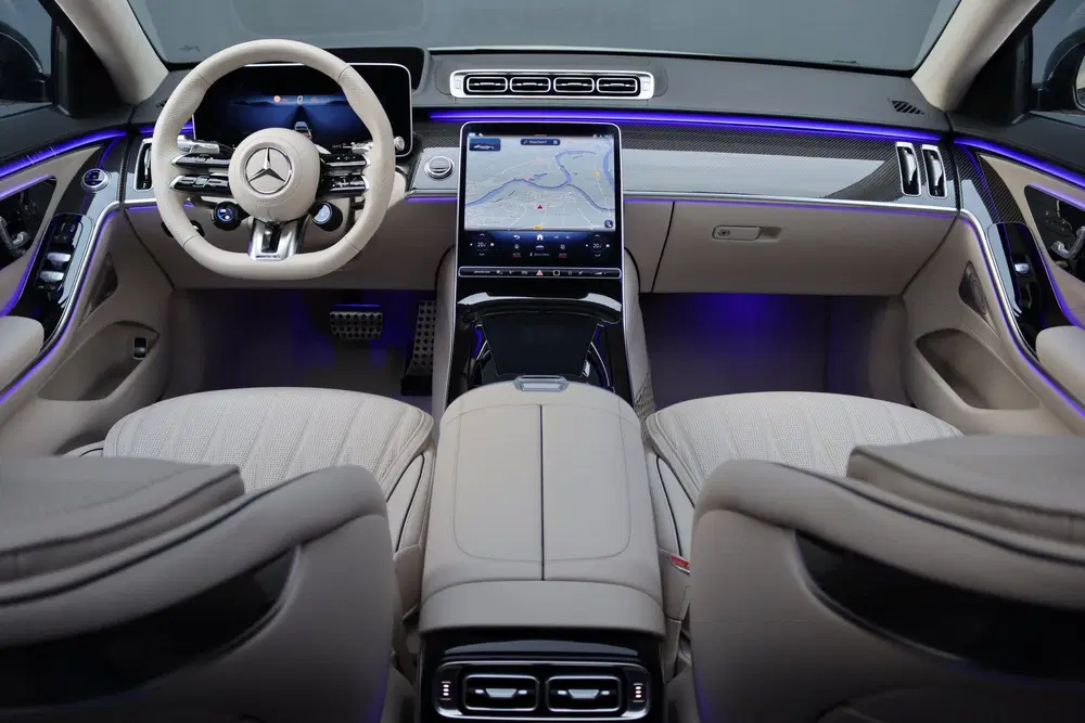 Mercedes-Benz S-Klasse AMG 63 S E Performance uit 2025, foto 2