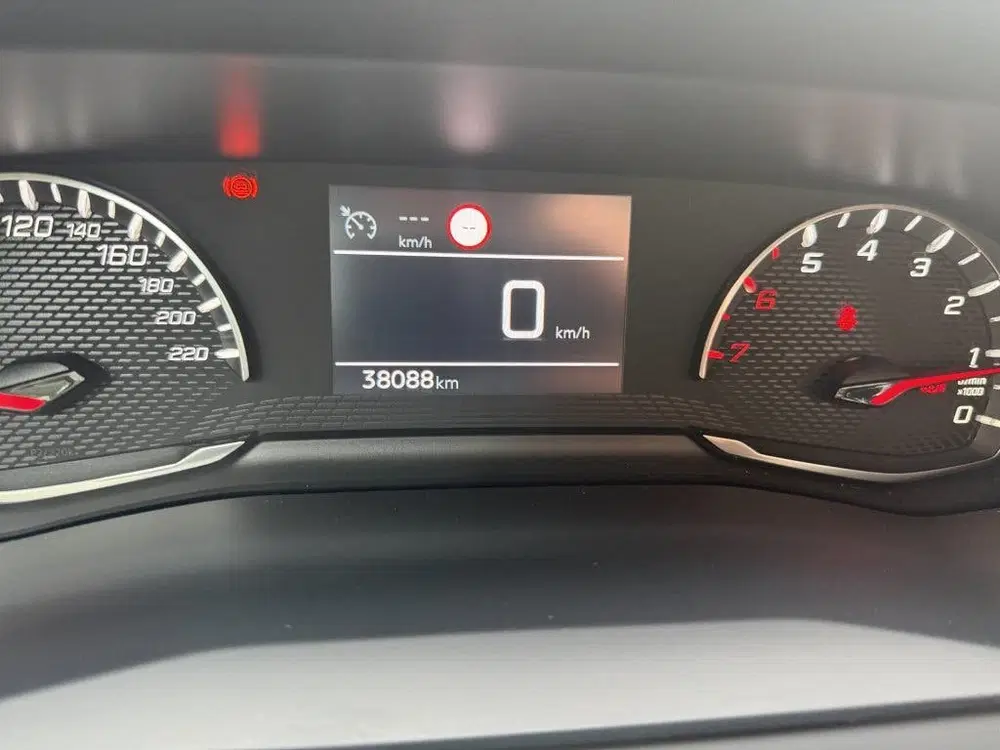 Peugeot 208 1.2 PureTech Active uit 2020, foto 12