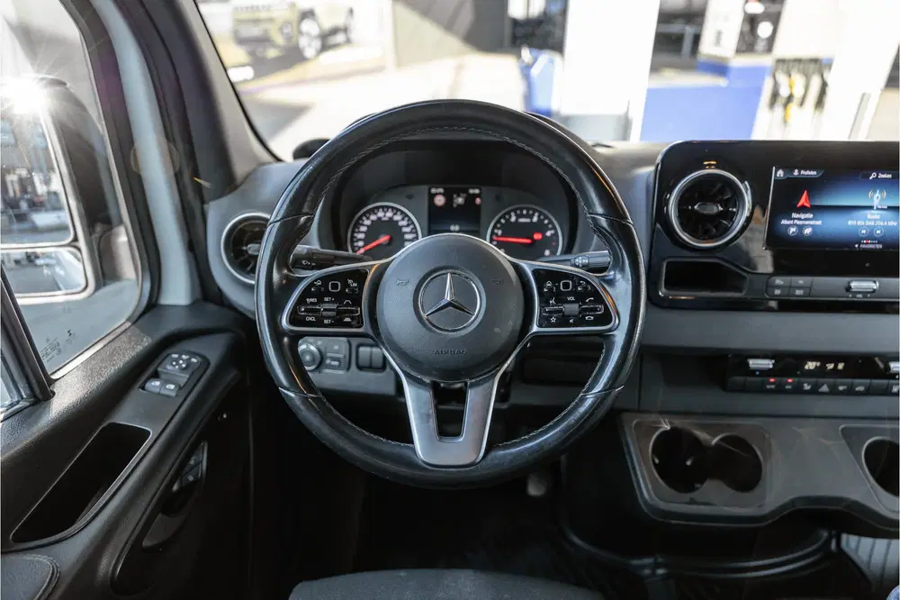 Mercedes-Benz Sprinter 319 3.0 CDI L2H2 uit 2020, foto 12
