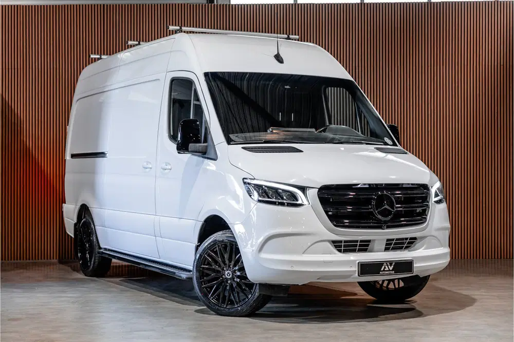 Mercedes-Benz Sprinter 319 3.0 CDI L2H2 uit 2020, foto 3
