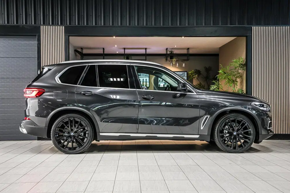 BMW X5 xDrive40i High Executive uit 2019, foto 13
