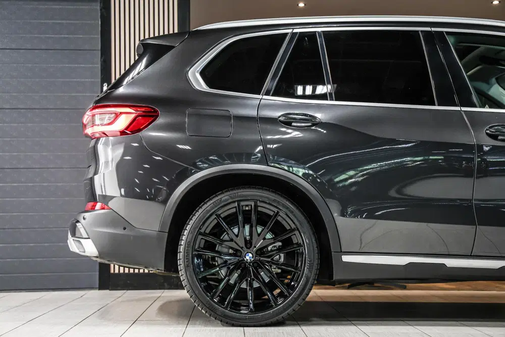 BMW X5 xDrive40i High Executive uit 2019, foto 14
