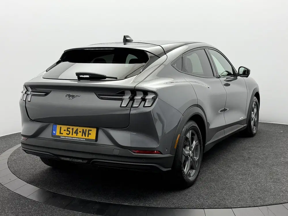 Ford Mustang Mach-E RWD 75 kWh SOH 92 uit 2021, foto 4