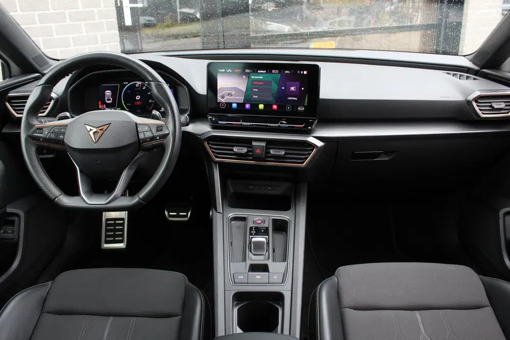 Cupra Leon 1.4 e-Hybrid VZ Adrenaline uit 2021, foto 2