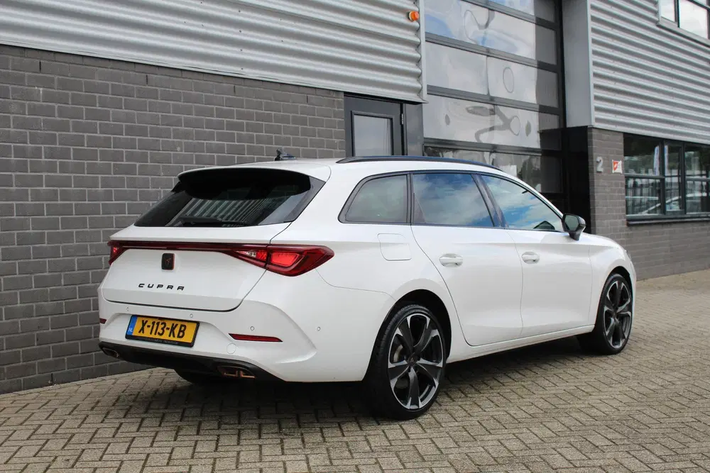 Cupra Leon 1.4 e-Hybrid VZ Adrenaline uit 2021, foto 5