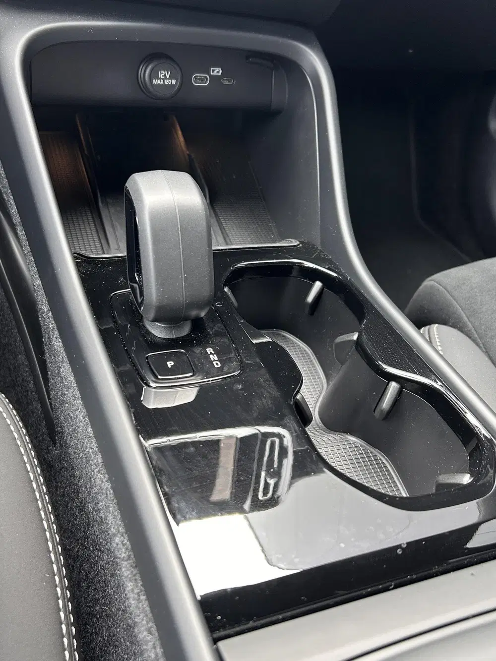 Volvo EX40 Single Motor Extended Range Plus 82 kWh Eu uit 2026, foto 11