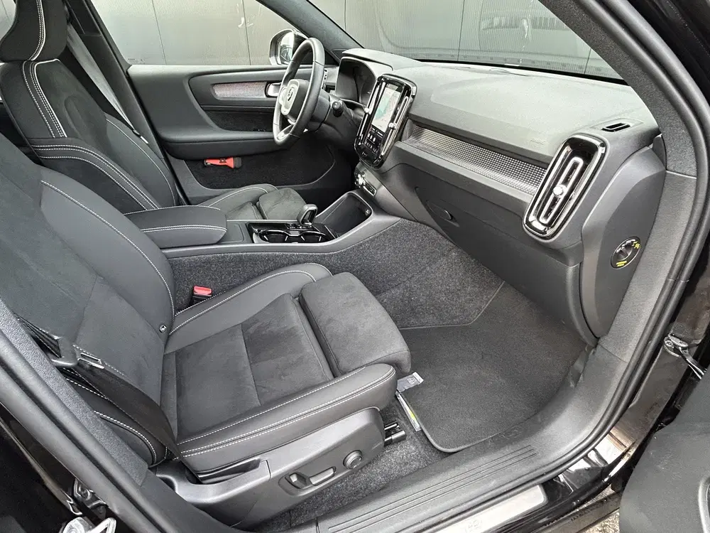 Volvo EX40 Single Motor Extended Range Plus 82 kWh Eu uit 2026, foto 14