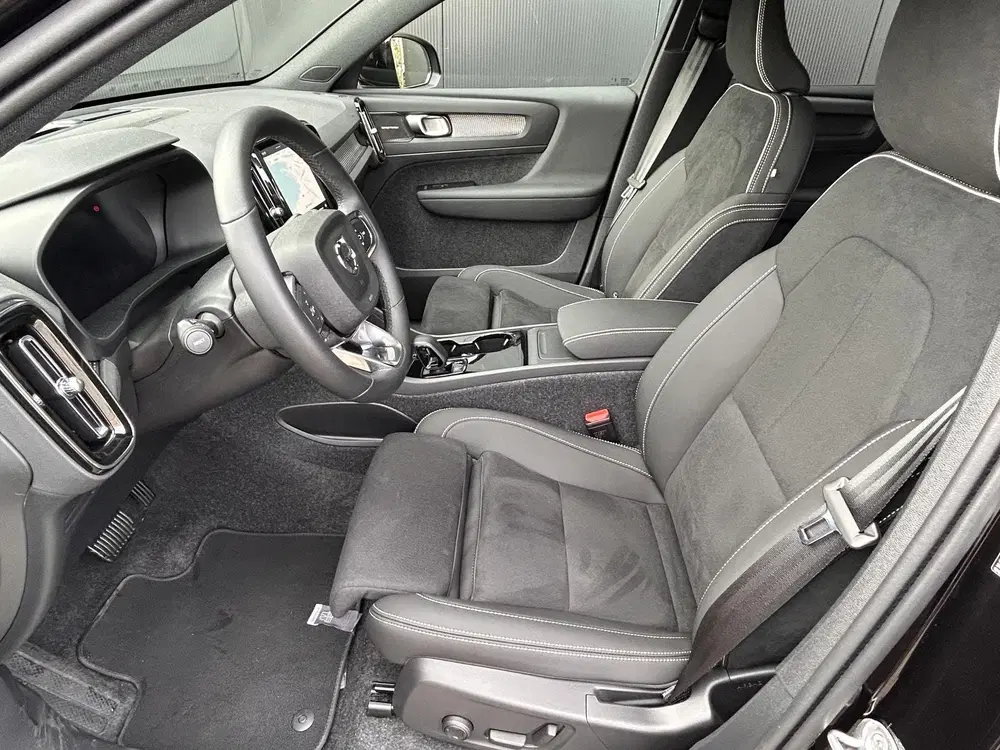 Volvo EX40 Single Motor Extended Range Plus 82 kWh Eu uit 2026, foto 7
