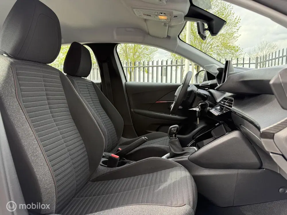 Peugeot 208 1.2 PureTech Active Carplay uit 2021, foto 11
