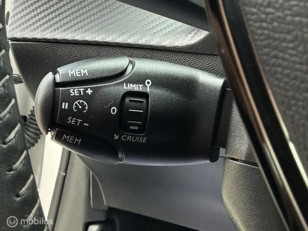 Peugeot 208 1.2 PureTech Active Carplay uit 2021, foto 14