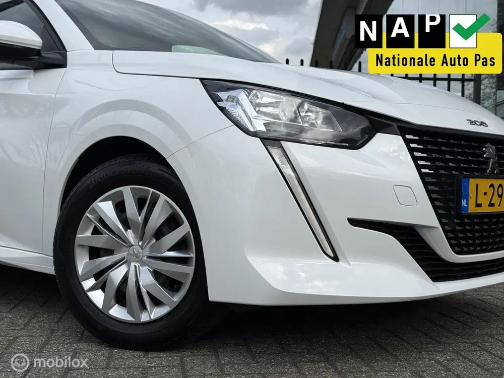 Peugeot 208 1.2 PureTech Active Carplay uit 2021, foto 2
