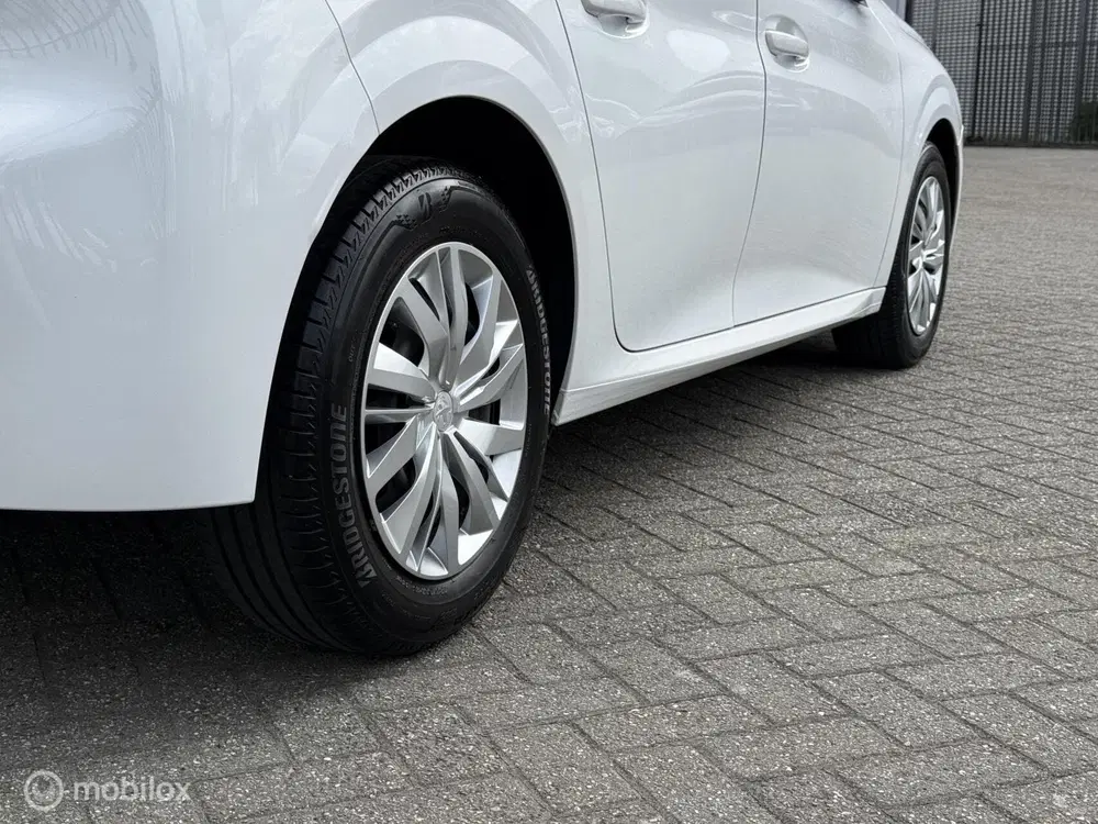 Peugeot 208 1.2 PureTech Active Carplay uit 2021, foto 6
