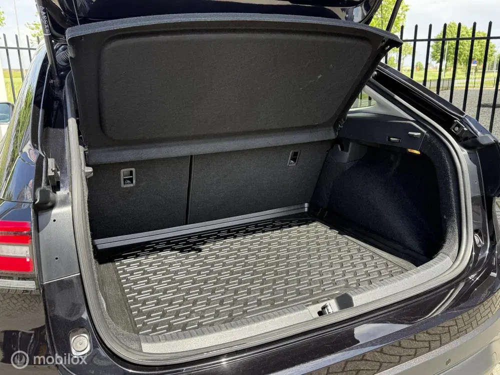 Volkswagen Taigo 1.0 TSI uit 2022, foto 8