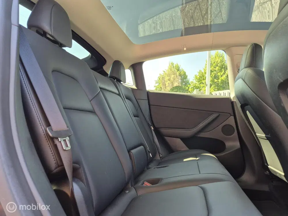 Tesla Model Y Long Range AWD 75 kWh SoH 92% uit 2021, foto 10